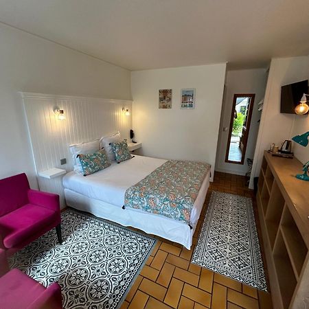 Hotel Monet La Riviere-Saint-Sauveur Екстер'єр фото